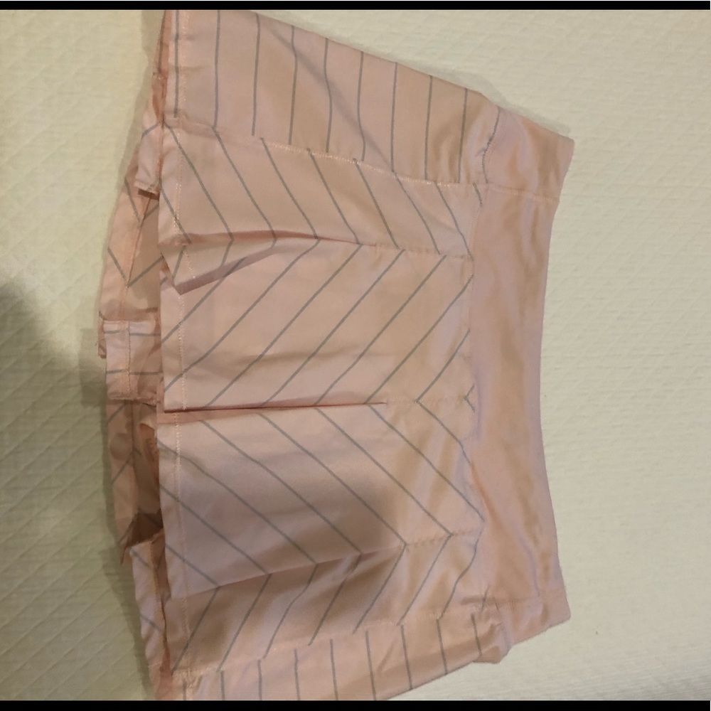 Lulu lemon tennis skirt